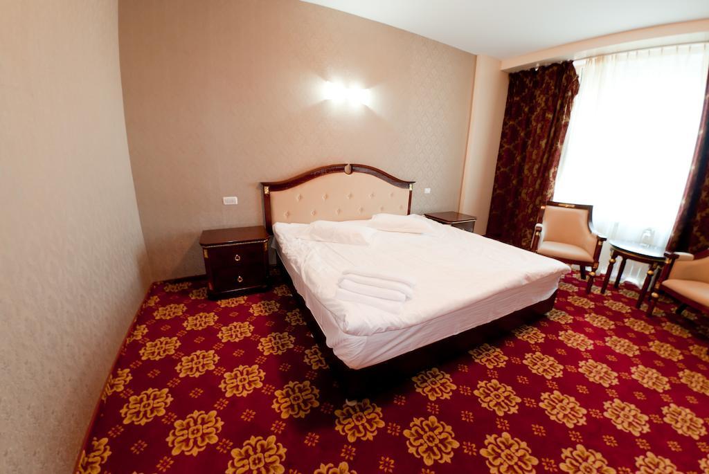 Complex Aristrocratos Hotel Mamaia Room photo